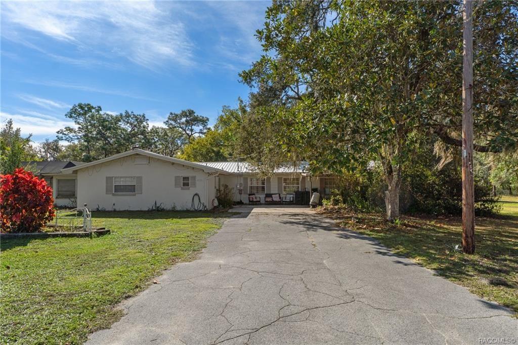 8372 E LAKE BRADLEY ROAD