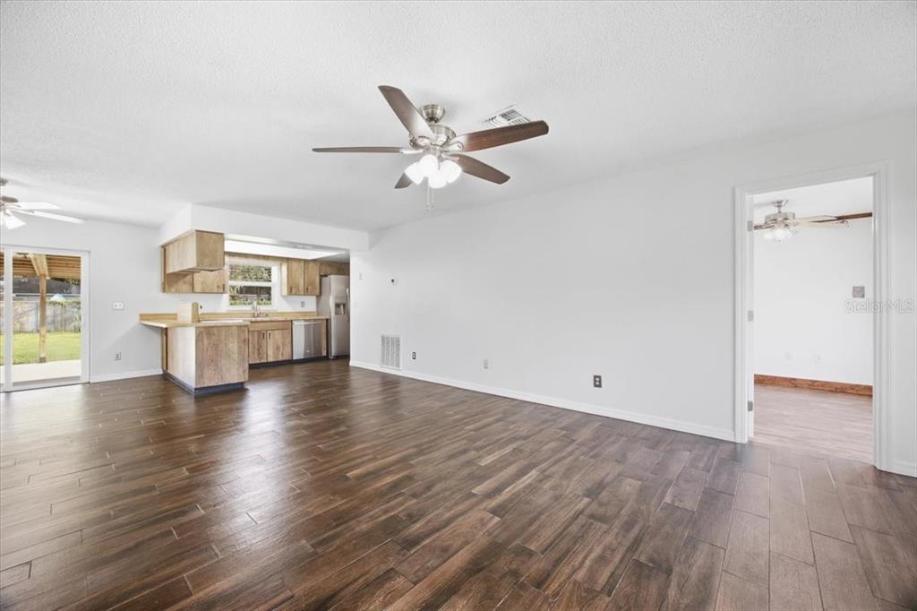 4799 LAKE SHORE DRIVE, ST CLOUD, FL — photo 5 of 30