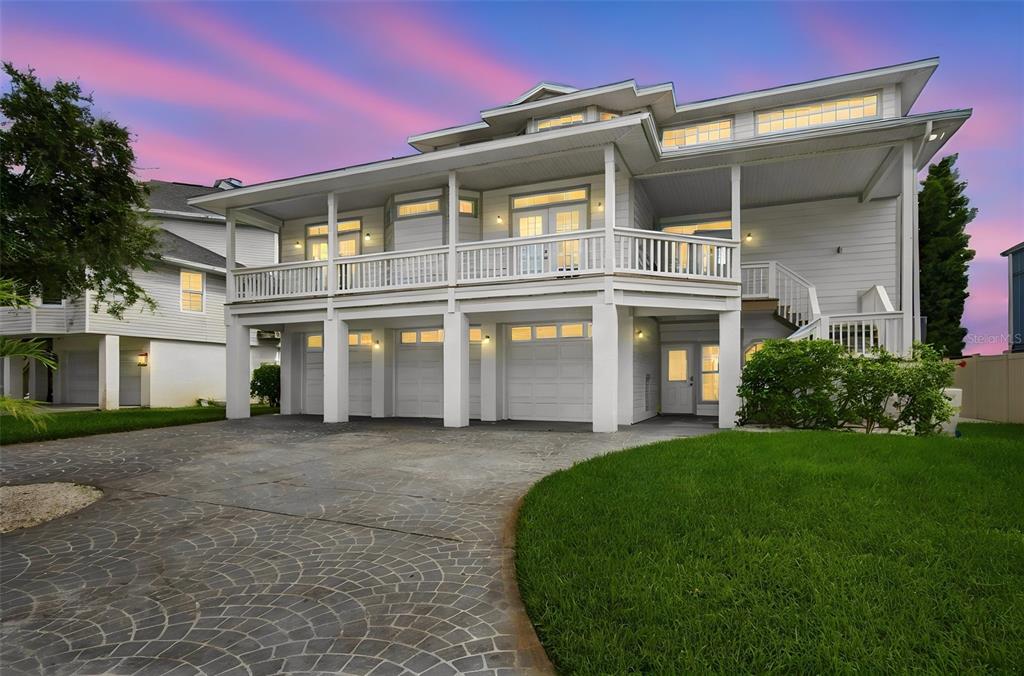 930 59TH AVENUE, ST PETE BEACH, FL — photo 4 of 30