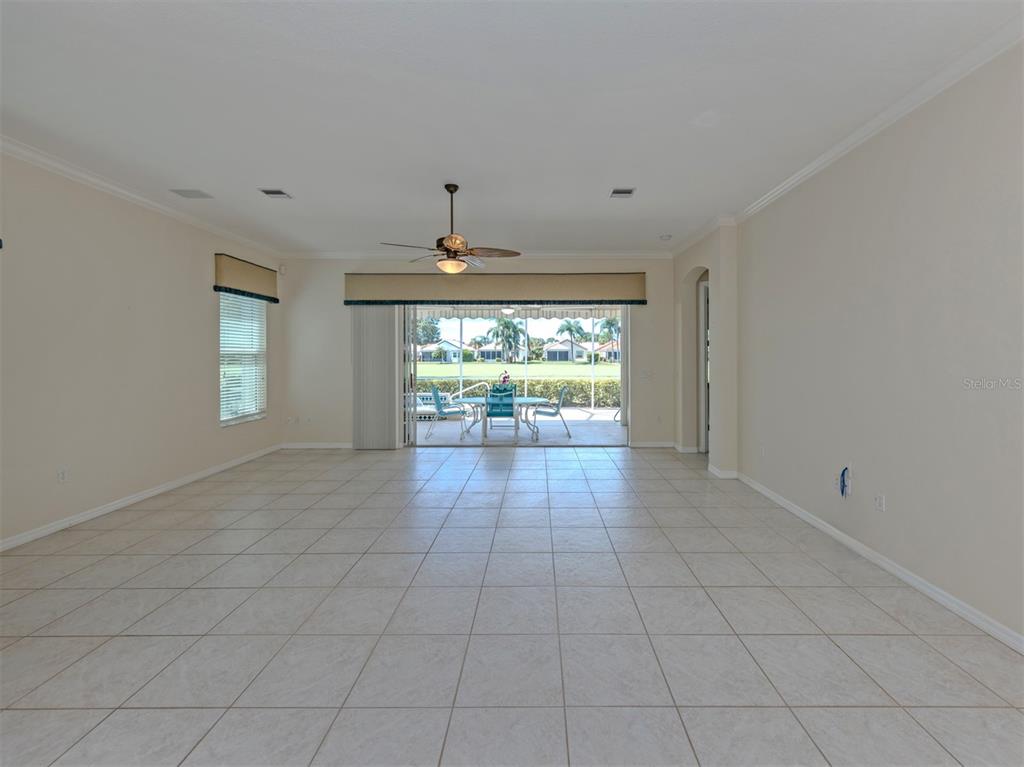 685 MISTY PINE DRIVE, VENICE, FL — photo 3 of 30