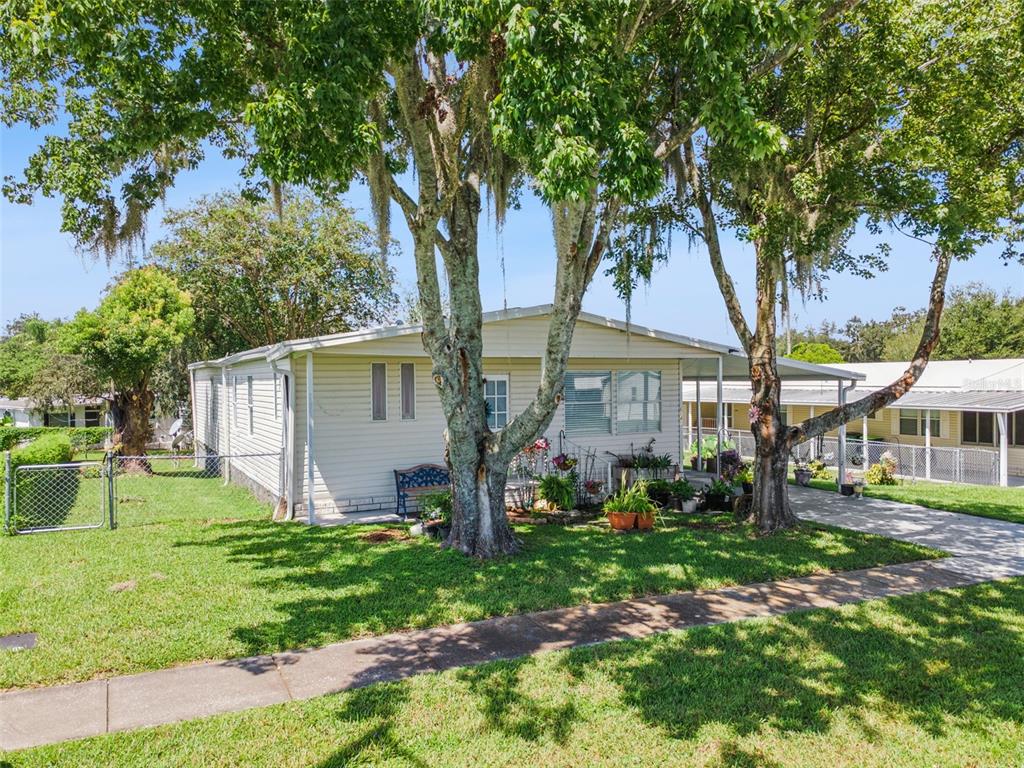 6141 ZEPHYR RIDGE DRIVE, ZEPHYRHILLS, FL — photo 2 of 30