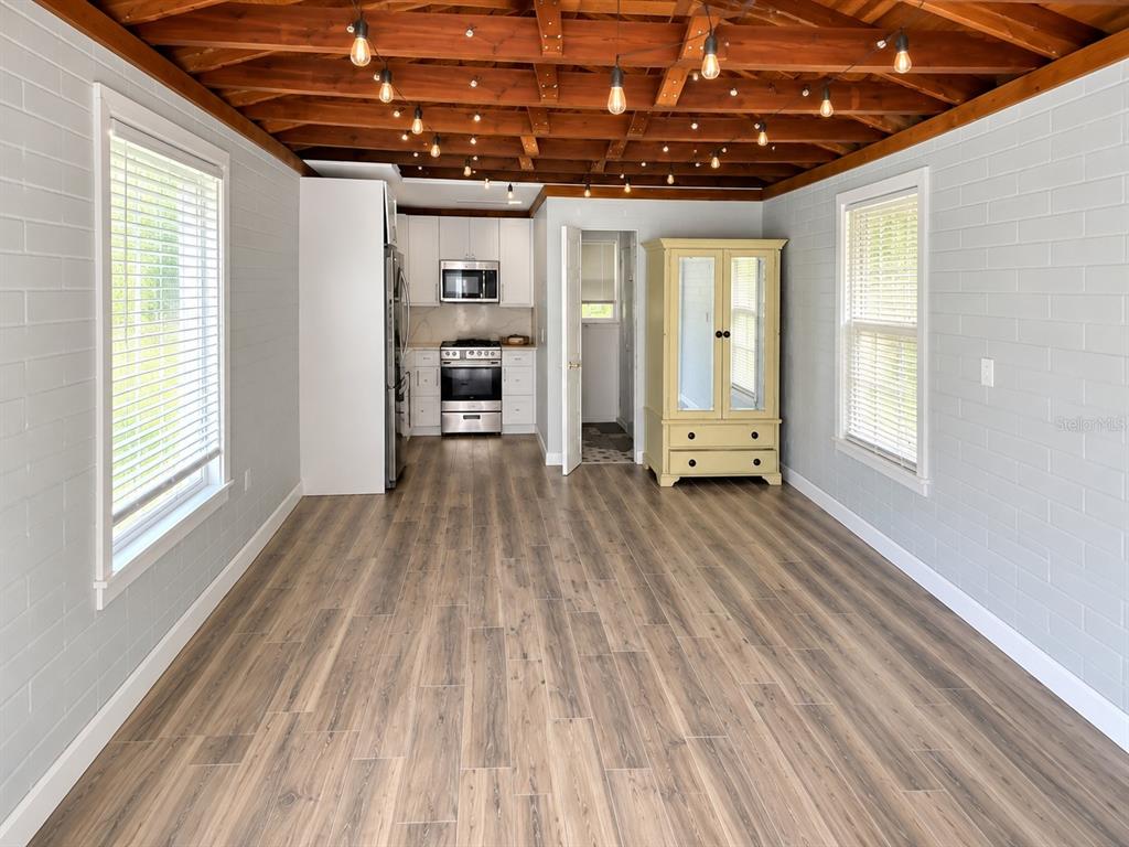 2016 NW 7TH PLACE, GAINESVILLE, FL — photo 4 of 28
