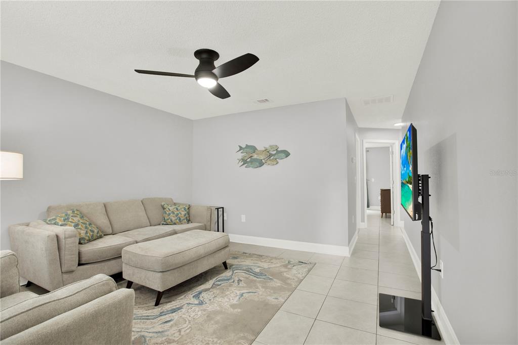 1601 BIG TREE ROAD UNIT 203, DAYTONA BEACH, FL — photo 4 of 24