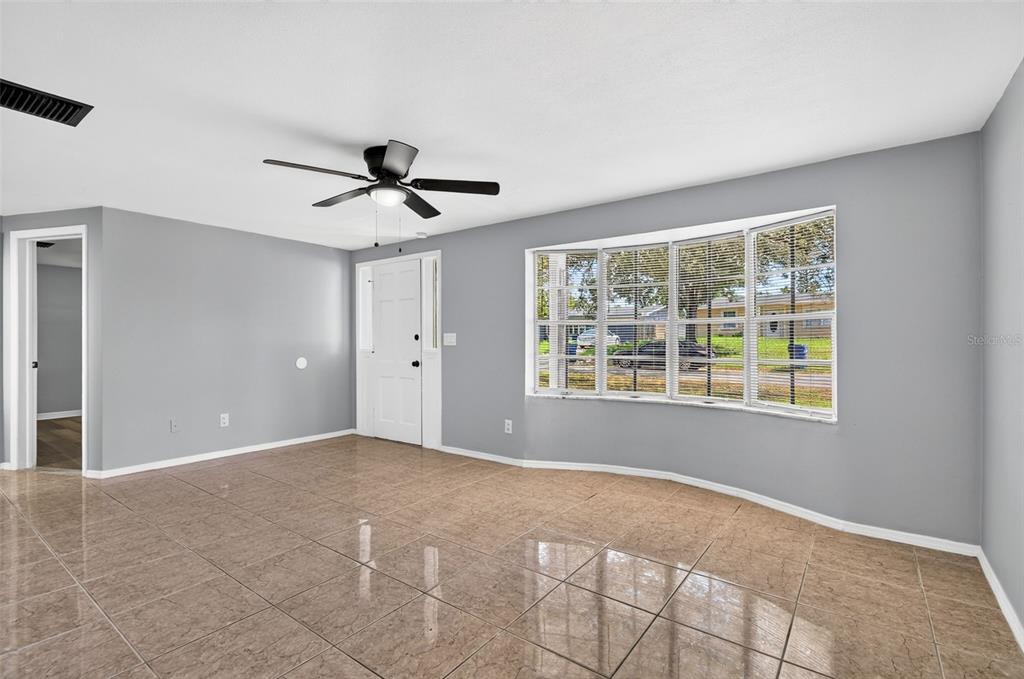 4125 OAKFIELD AVENUE, HOLIDAY, FL — photo 4 of 26