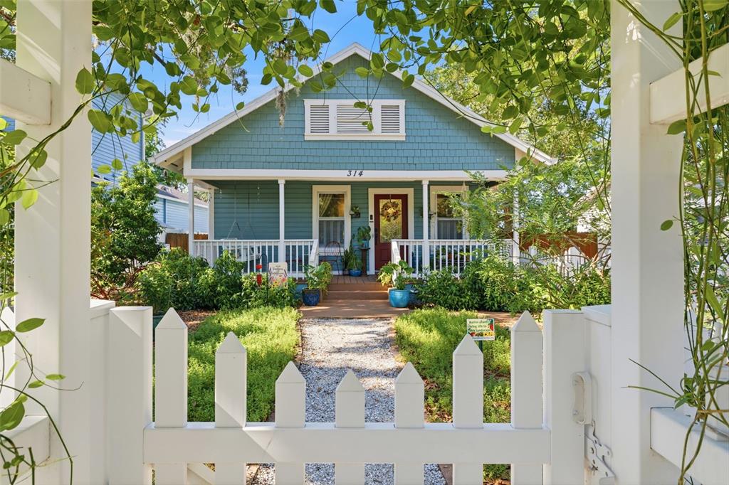 314 W COMANCHE AVENUE