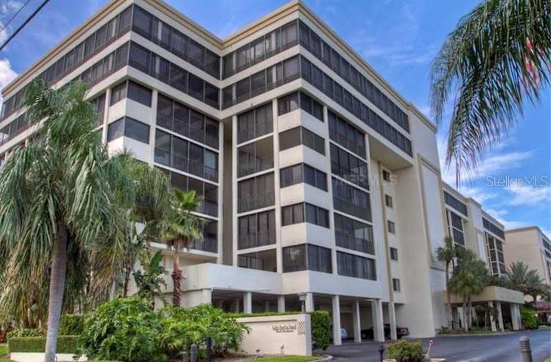 1100 BENJAMIN FRANKLIN DRIVE UNIT 503, SARASOTA, FL — photo 2 of 30