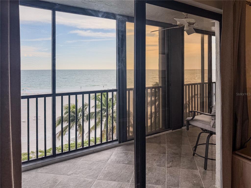 1100 BENJAMIN FRANKLIN DRIVE UNIT 503, SARASOTA, FL — photo 5 of 30