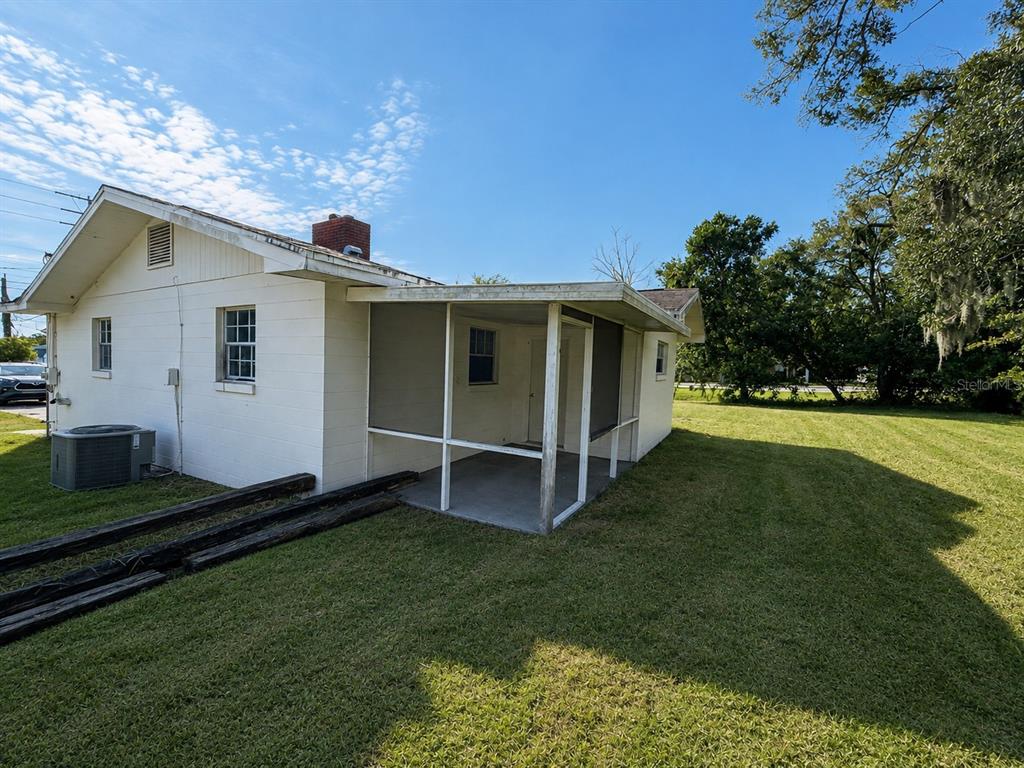 1102 OLD KINGS ROAD, DAYTONA BEACH, FL — photo 2 of 20