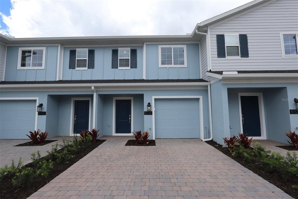 6108 FELLOW WAGON WAY