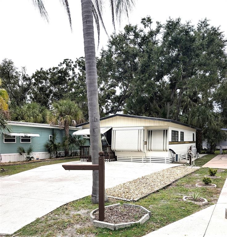 3300 26TH AVENUE E UNIT 147, BRADENTON, FL — photo 2 of 15