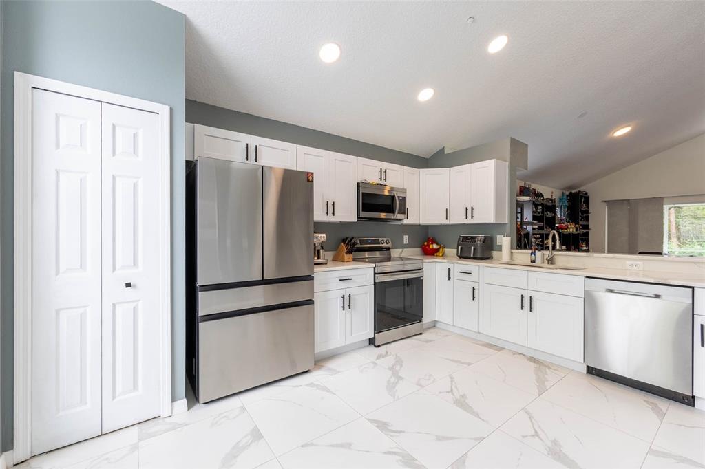 10720 SPRING BROOK LANE, ORLANDO, FL — photo 2 of 19
