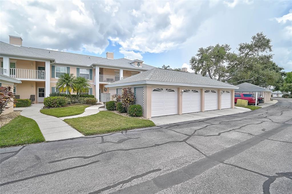 4223 CADDIE DRIVE E UNIT 203