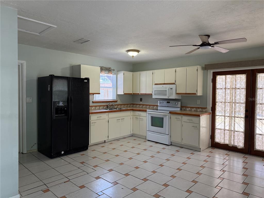 412 RIVER BOULEVARD S, NOKOMIS, FL — photo 4 of 15