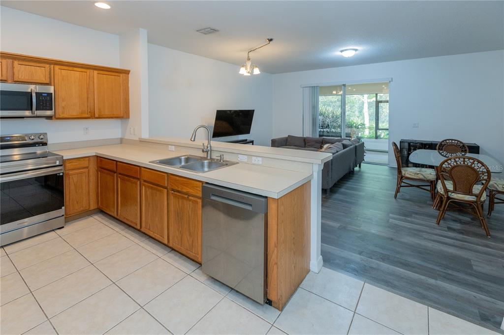 2852 TANZANITE TERRACE, KISSIMMEE, FL — photo 3 of 12