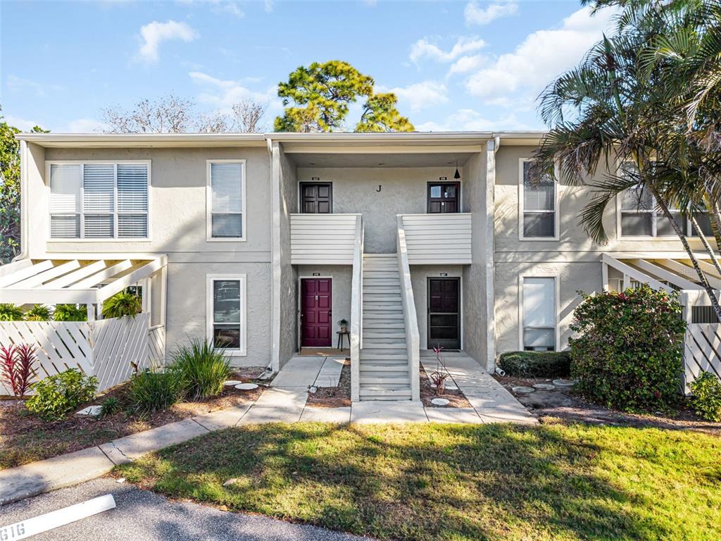 617 WINDRUSH BAY DRIVE UNIT 617
