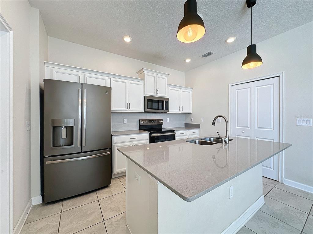 11043 SUSPENSE DR, WINTER GARDEN, FL — photo 5 of 36