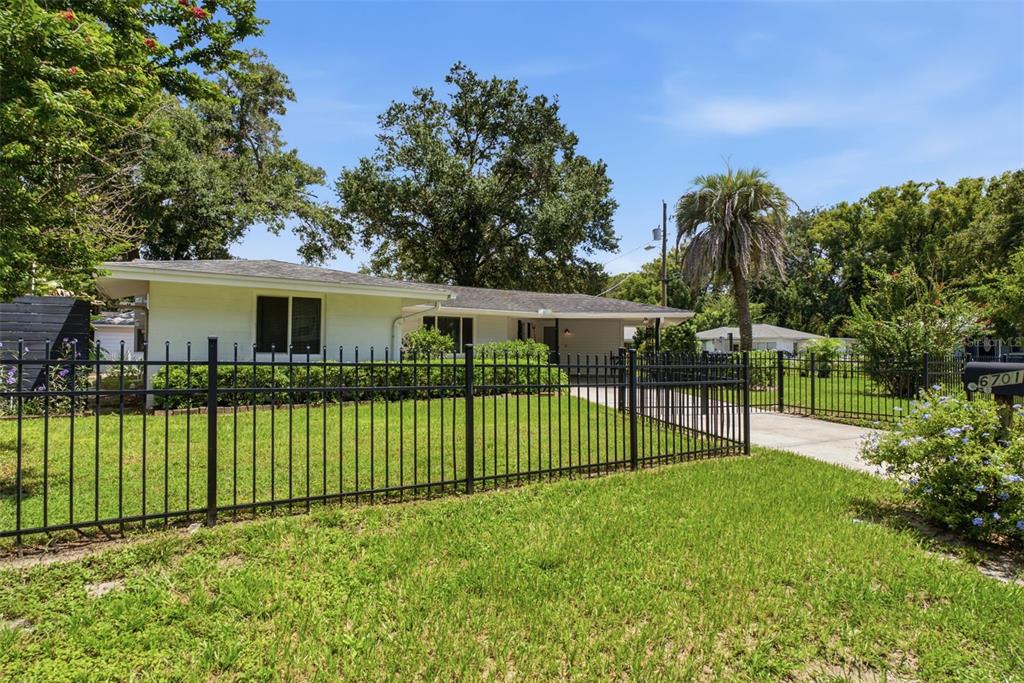 6701 13TH STREET N, TAMPA, FL — photo 3 of 30