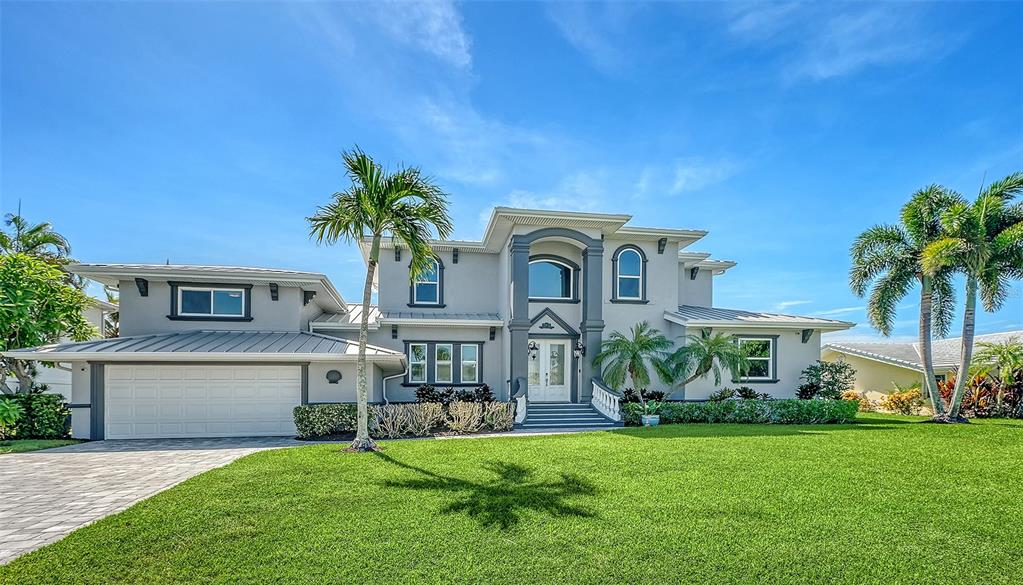 560 CHIPPING LANE, LONGBOAT KEY, FL — photo 2 of 30