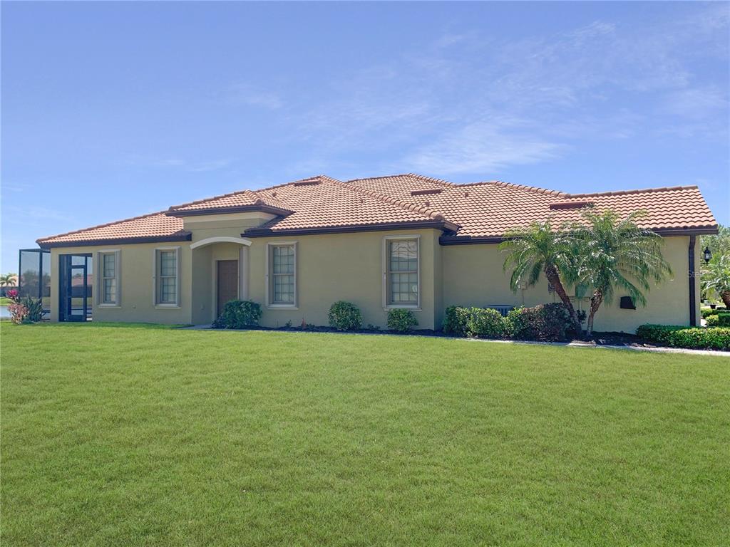 5472 SUNSET FALLS DRIVE, APOLLO BEACH, FL — photo 2 of 17