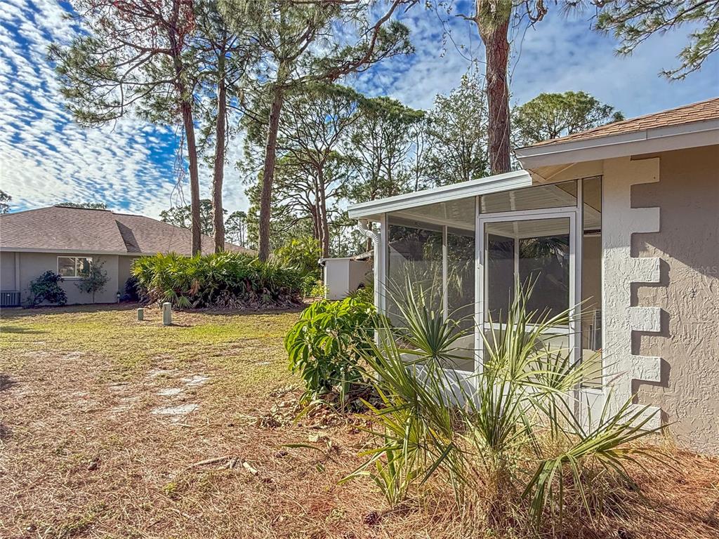 727 N JEFFERSON AVENUE UNIT 727, SARASOTA, FL — photo 4 of 30