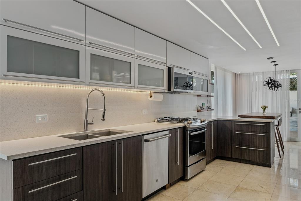 1 Street PRADO ALTO UNIT J-7, GUAYNABO, PR — photo 5 of 30
