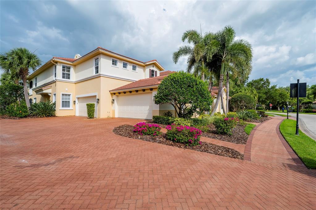 9453 NE DISCOVERY TERRACE UNIT 201C