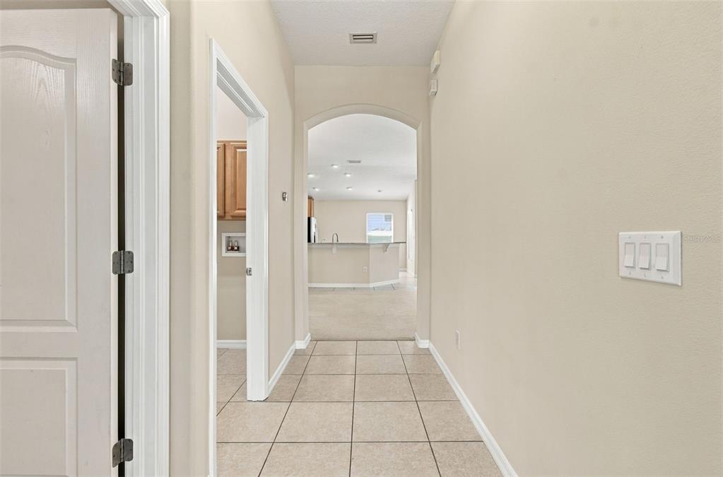 10603 LIBERTY BELL DRIVE, TAMPA, FL — photo 4 of 30