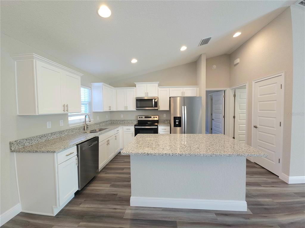 15 OAK TRAIL, OCALA, FL — photo 2 of 13