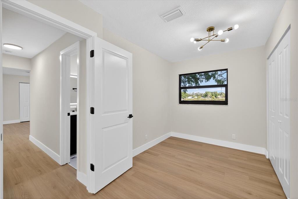 6107 COLE DRIVE, TAMPA, FL — photo 5 of 30