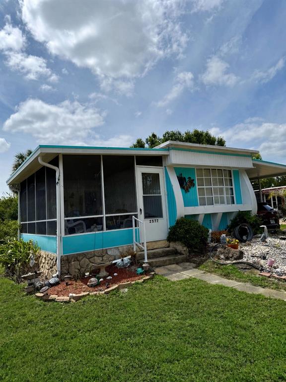 2577 BROOKSIDE CIRCLE