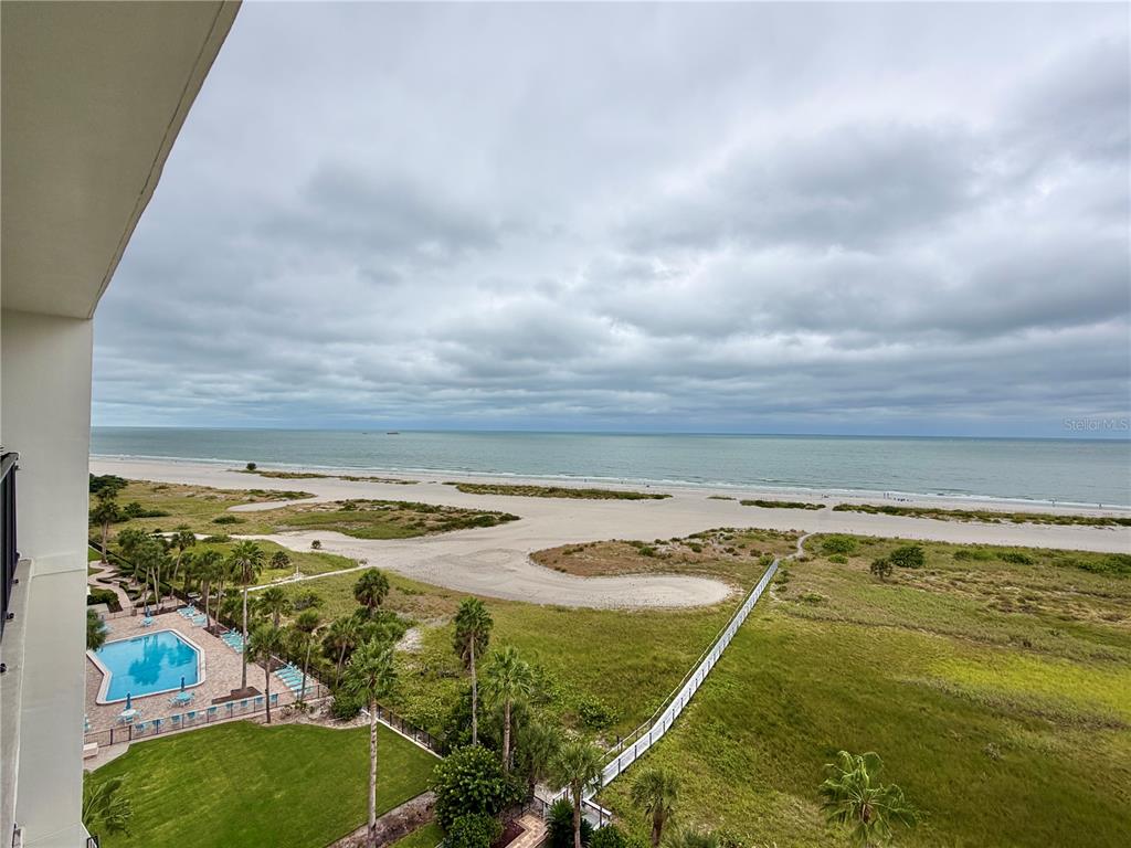1250 GULF BOULEVARD UNIT 1003, CLEARWATER BEACH, FL — photo 4 of 30