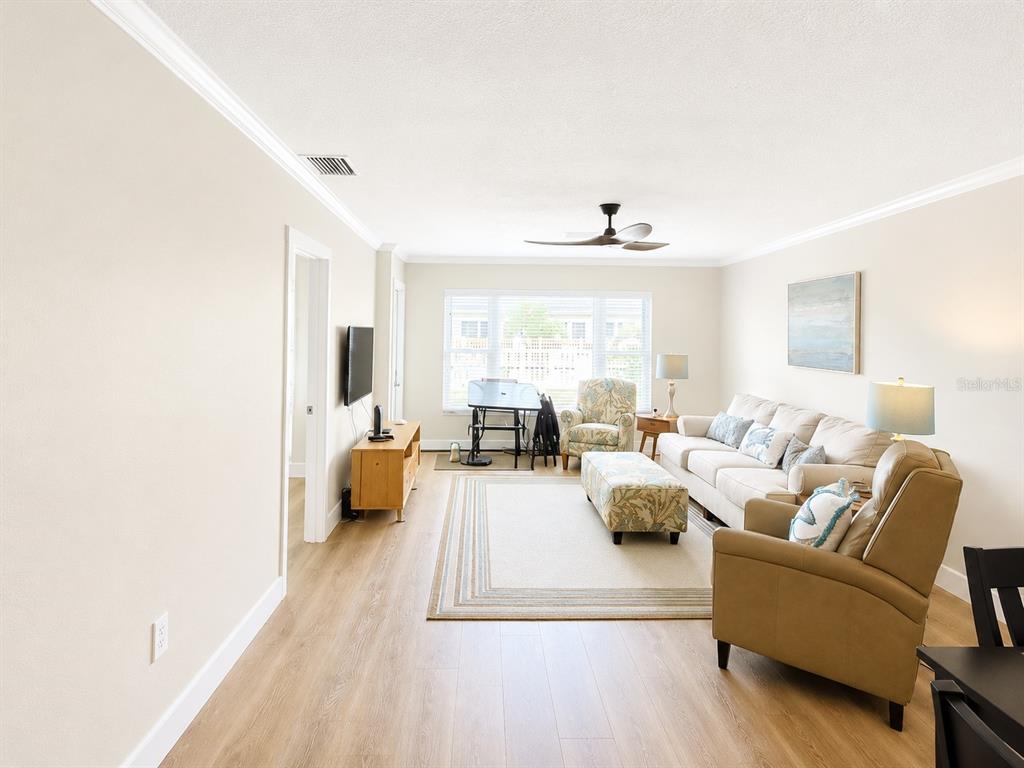 9718 HERNANDO COURT, BRADENTON, FL — photo 3 of 19