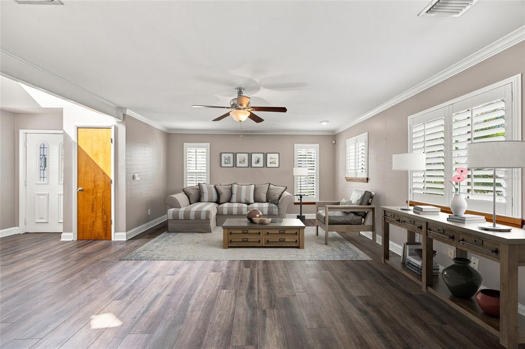 2802 W ESTRELLA STREET, TAMPA, FL — photo 4 of 30