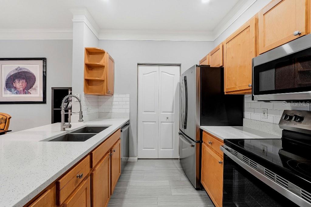 4207 S DALE MABRY HIGHWAY UNIT 10108, TAMPA, FL — photo 2 of 17