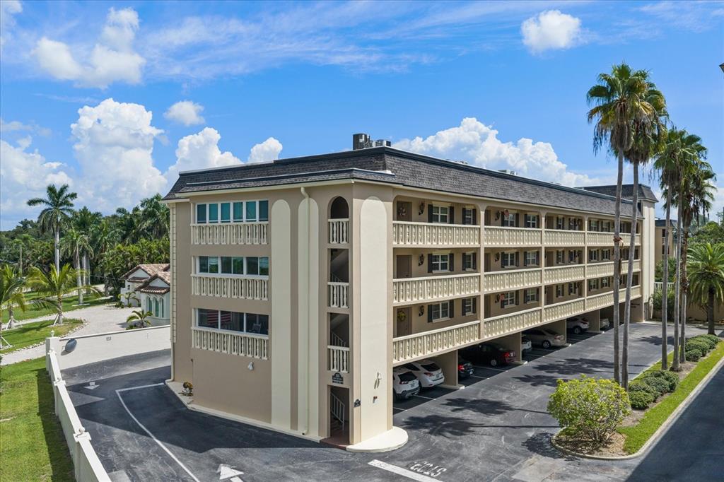 155 BLUFF VIEW DRIVE UNIT 209