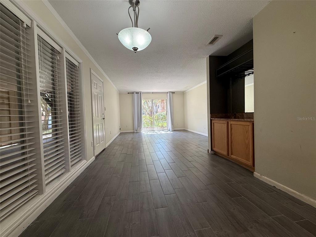 507 NW 39TH ROAD UNIT 102, GAINESVILLE, FL — photo 5 of 11