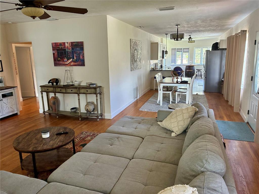 300 REVILO BOULEVARD, DAYTONA BEACH, FL — photo 4 of 30
