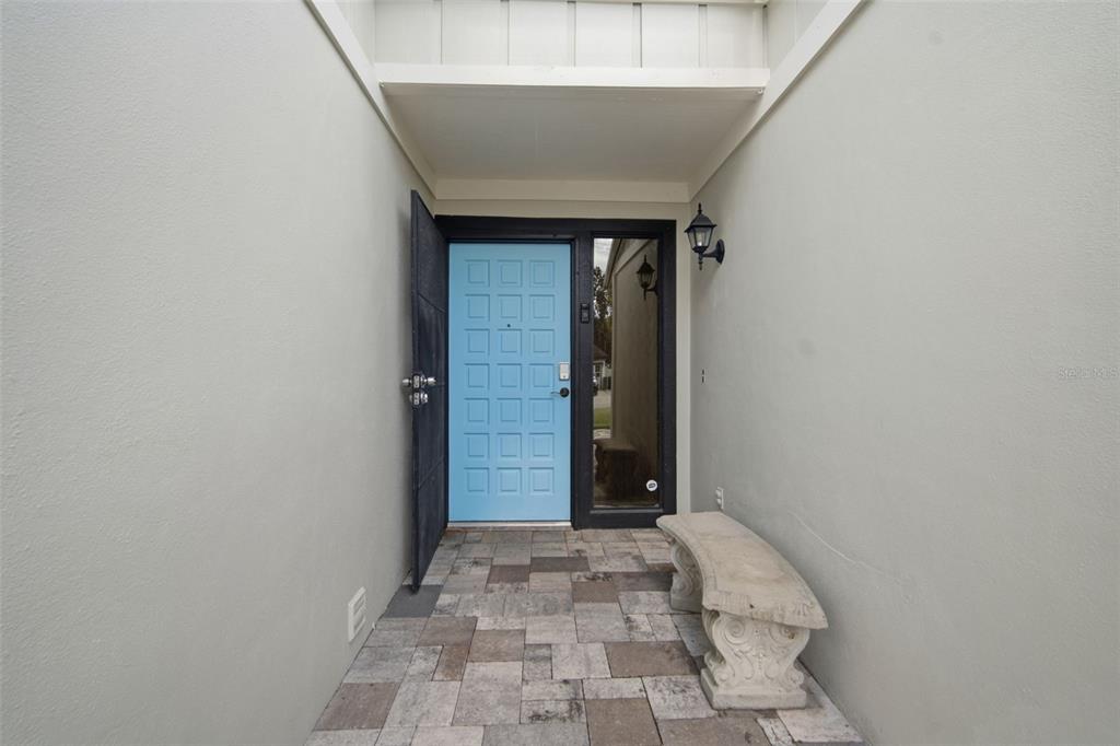 5018 E LIBERTY STREET, TAMPA, FL — photo 4 of 51