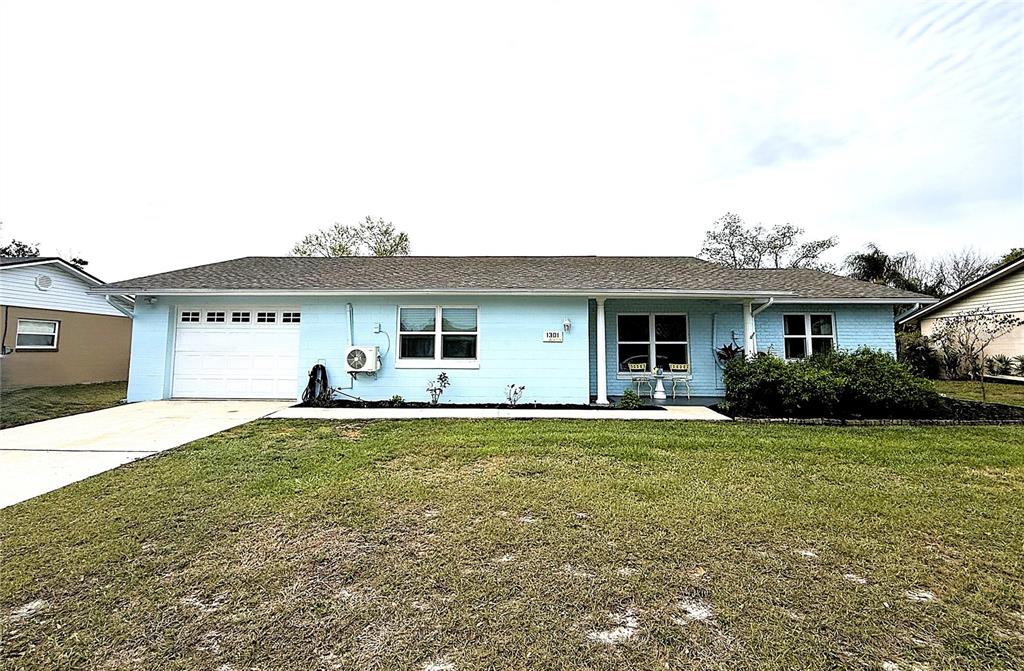 1301 PINEWOOD LANE