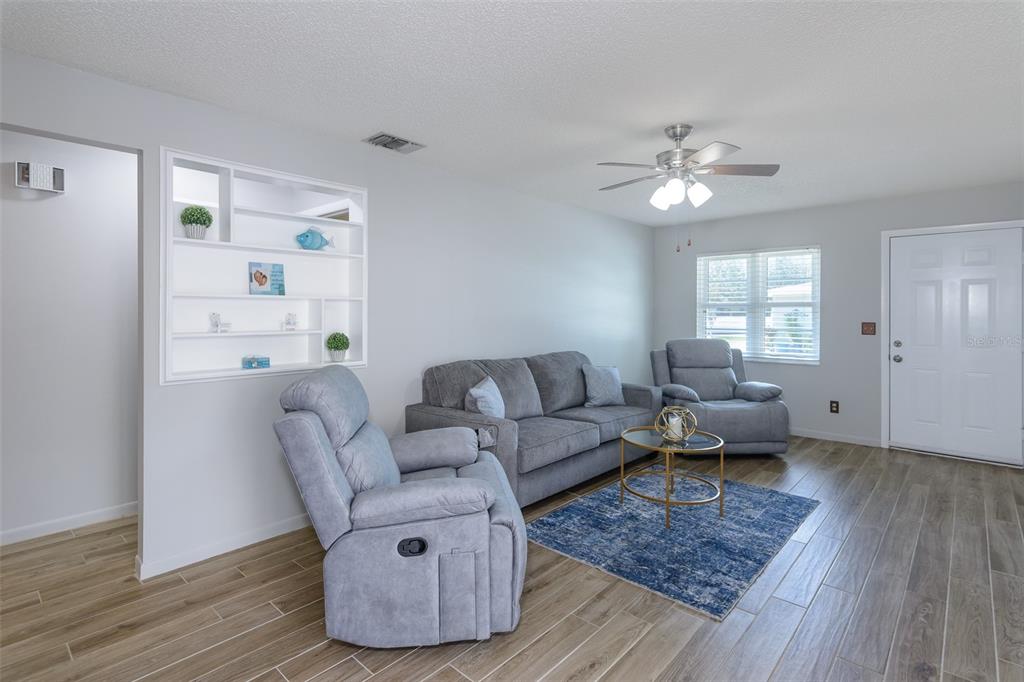 1139 ORANGE TREE CIRCLE E UNIT A, PALM HARBOR, FL — photo 2 of 27