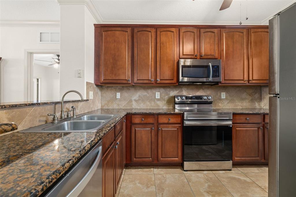 901 CHARO PARKWAY UNIT 716, DAVENPORT, FL — photo 4 of 30