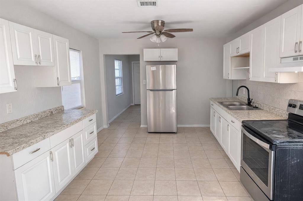 2334 38TH AVENUE N, ST PETERSBURG, FL — photo 5 of 13