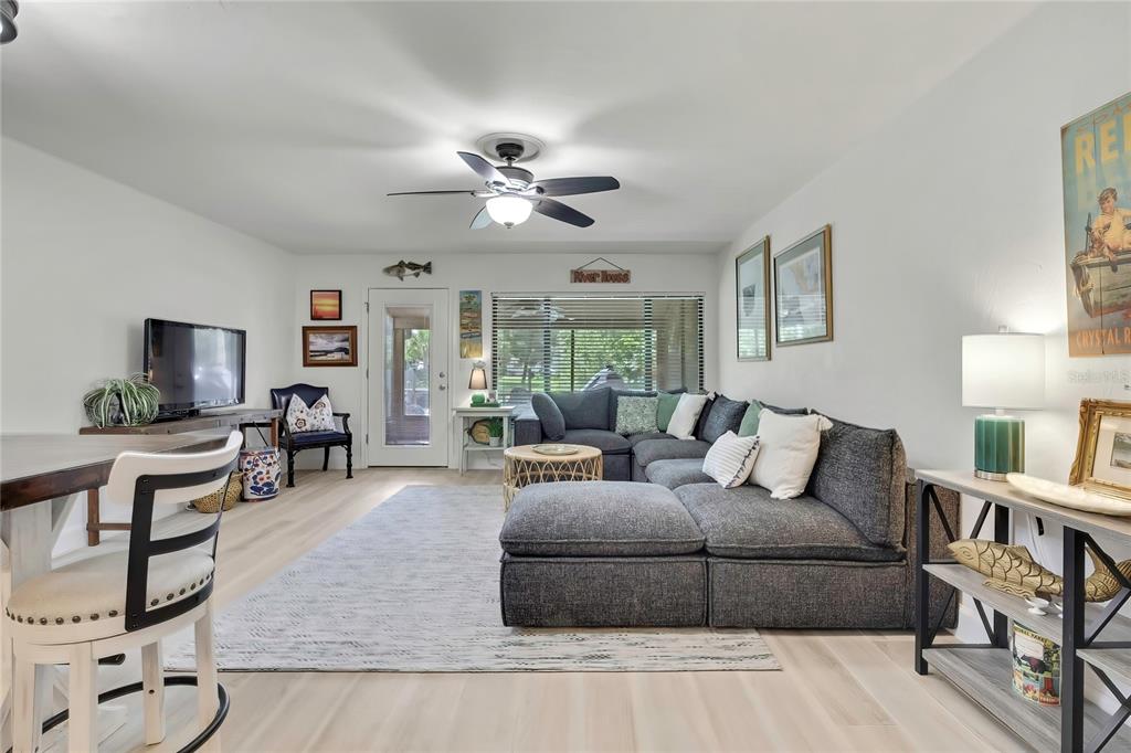 1637 SE PARADISE CIRCLE UNIT 106, CRYSTAL RIVER, FL — photo 3 of 30