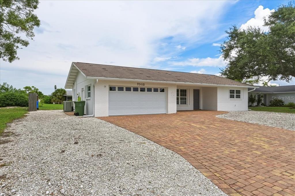 7312 17TH AVENUE W, BRADENTON, FL — photo 3 of 27