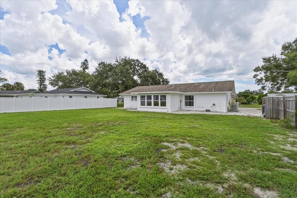 7312 17TH AVENUE W, BRADENTON, FL — photo 5 of 27