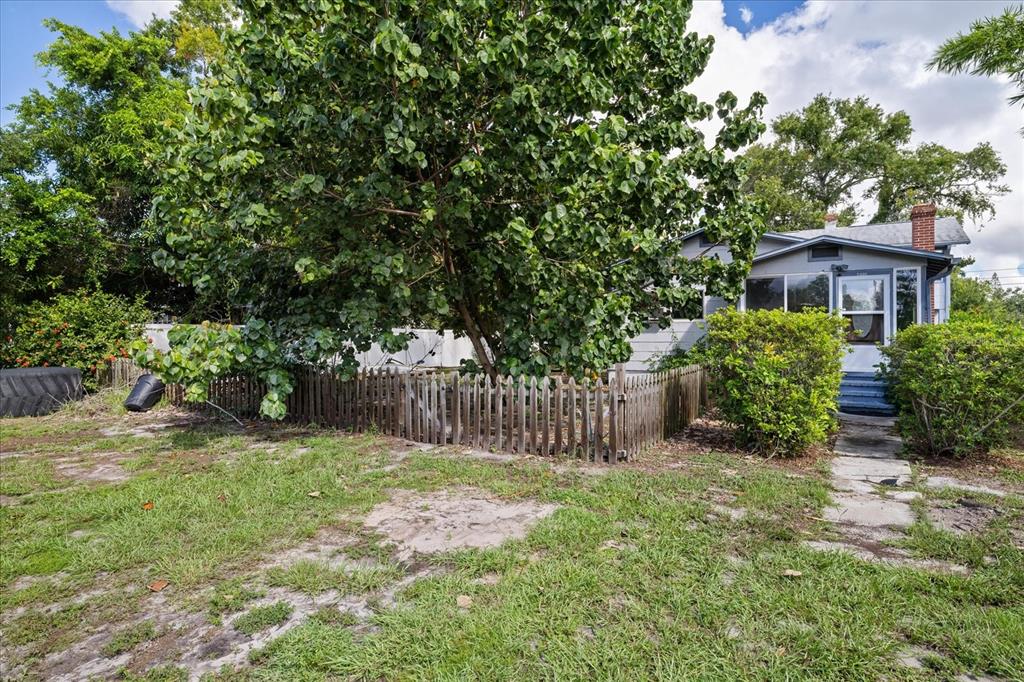 5401 21ST AVENUE S, GULFPORT, FL — photo 4 of 30