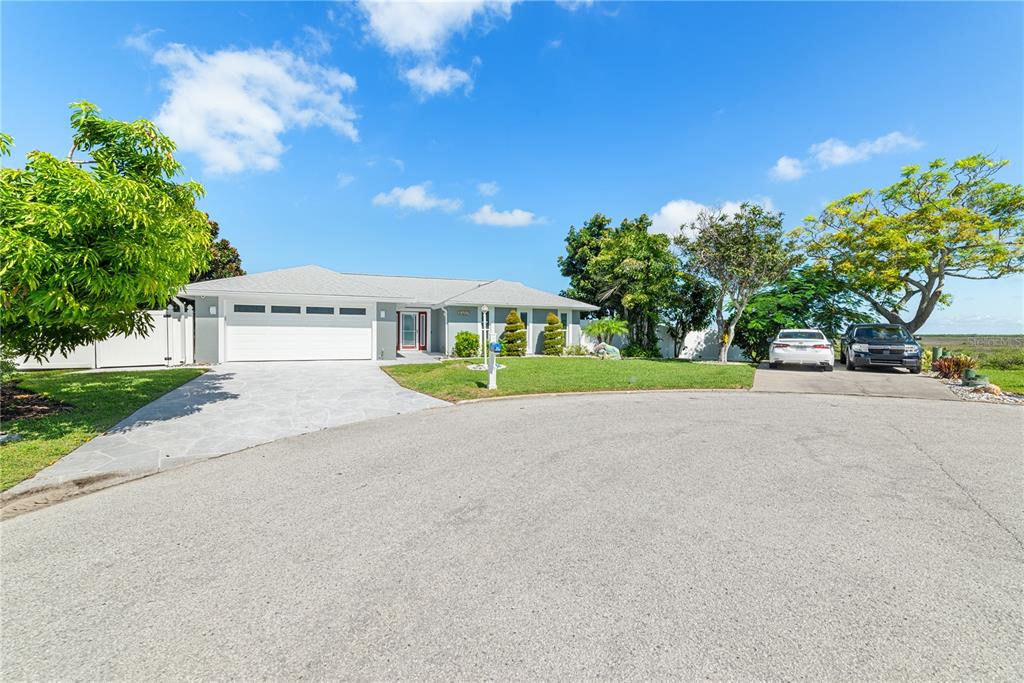 15723 DONZI DRIVE, HUDSON, FL — photo 3 of 30