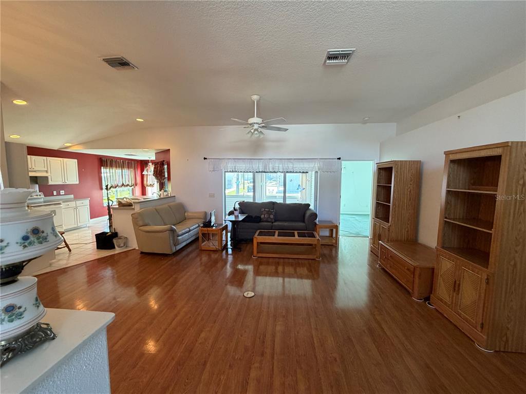 546 TROUT LANE, OLDSMAR, FL — photo 2 of 34