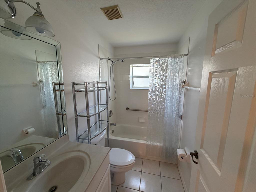 546 TROUT LANE, OLDSMAR, FL — photo 4 of 34