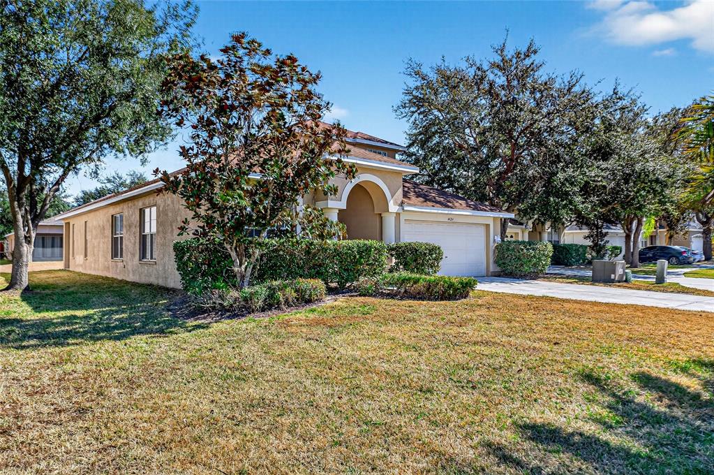 4424 HIGHCROFT DRIVE
